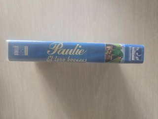 VHS Paulie, El Loro Bocazas