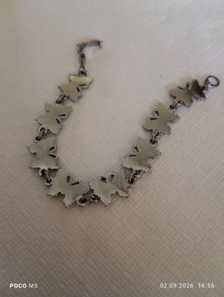 Pulsera mariposa esmaltada