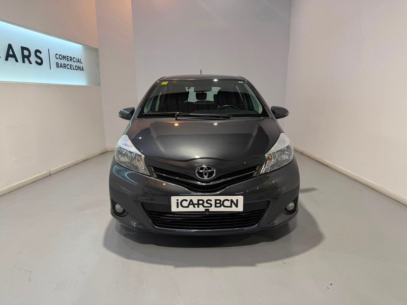 Toyota Yaris 100 Active 5p 2012, foto 2