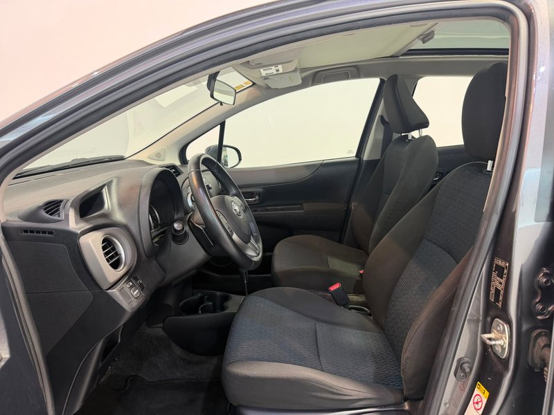 Toyota Yaris 100 Active 5p 2012, foto 7