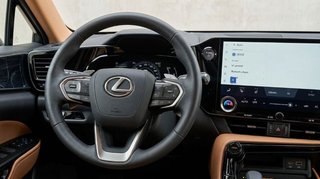 Lexus NX PREMIUM 4WD