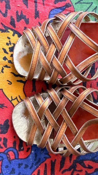 Sandalias YSL Vintage Oro y Rojo