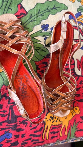 Sandalias YSL Vintage Oro y Rojo