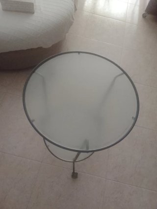 Mesa redonda cristal y metal