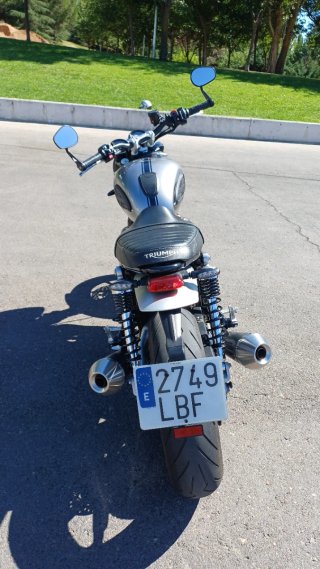 Triumph Speed Twin 1200