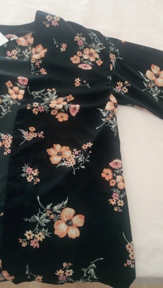 PRECIOSO KIMONO SIN ESTRENAR DE H&M