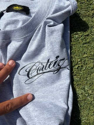 Camiseta Corteiz Gris y Negra Talla S Nueva