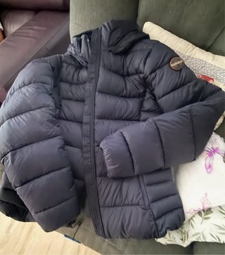 Anorak Napapijri azul con etiquetas