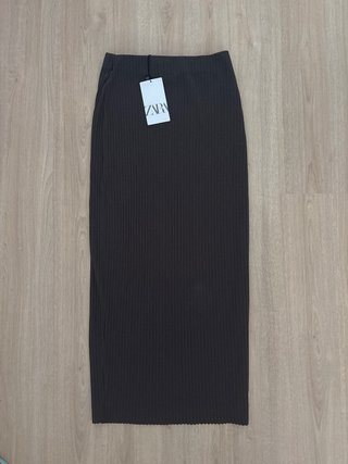 Falda tubo larga Zara marrón Talla S con etiqueta
