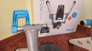 Rodillo Tacx Flow Smart para Bicicleta