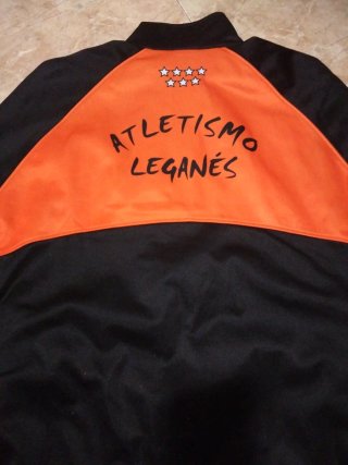 Chándal Atletismo Leganés  Negro Naranja