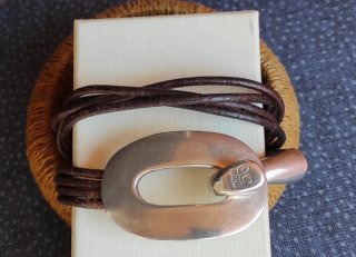 Pulsera cuero Uno de 50 plata y marrón