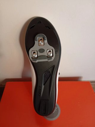 Zapatillas Ciclismo DMT25 KR4 n°43 sin estrenar