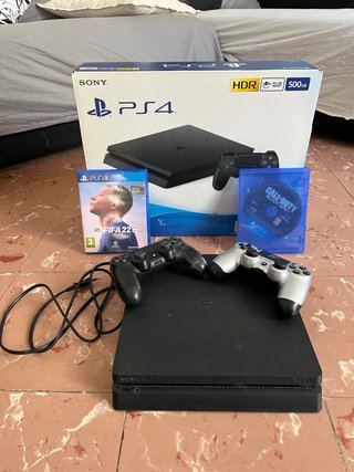 PS4 Slim 500GB + 2 Mandos y Juegos