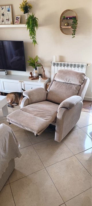 Sillón reclinable eléctrico beige
