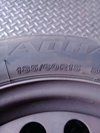 NEUMATICOS 185/60R16 88H