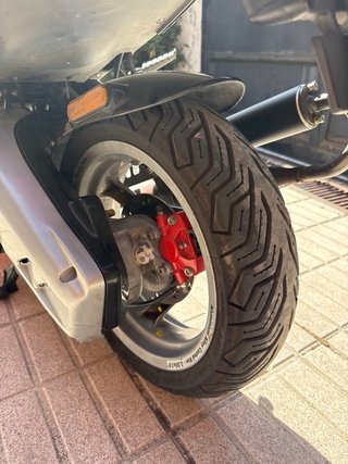 Aprilia Area 51 SBK Scooter