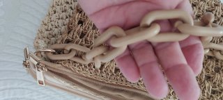 Bolso de rafia beige y camel