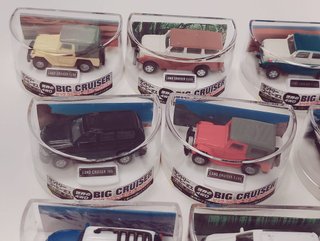10 Miniaturas Toyota Land Cruiser Japón