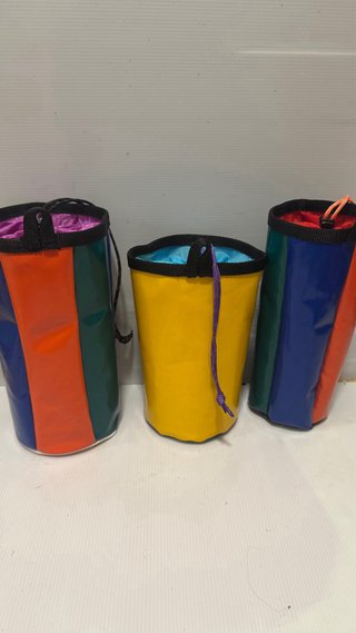Bolsas barrancos y espeleología