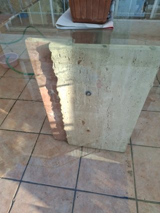 Mesa de comedor cristal y piedra