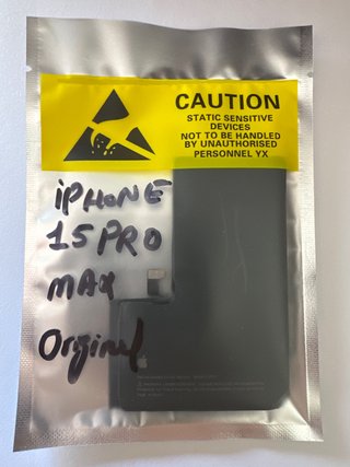 Batería iPhone 15 Pro Max Original