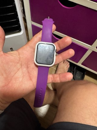 Apple Watch Morado y Blanco  se 44 mm serie 7