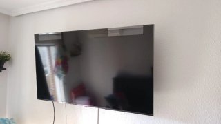 Televisor Negro con Base