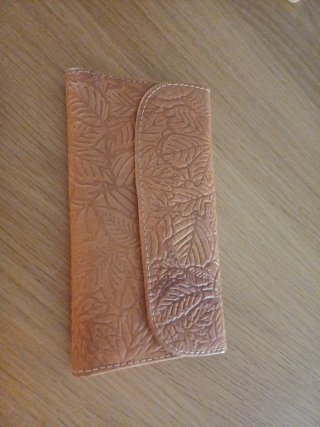 Cartera tunez Cuero