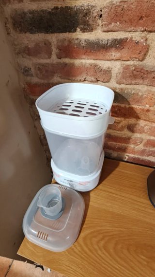 Esterilizador de biberones y chupetes