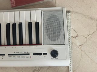 Teclado Yamaha Piaggero NP-12 Bianco