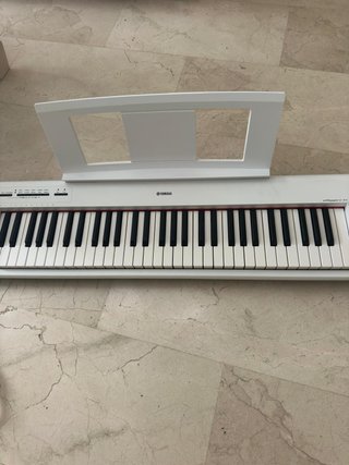 Teclado Yamaha Piaggero NP-12 Bianco