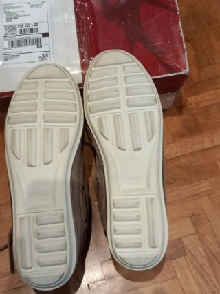 Zapatos náuticos FLUCHOS beige y marrón