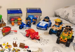 Lote Pinypon: Piratas, Policía y Dinosaurio
