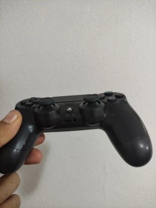 MANDO NUEVO DE PLAY STATION 4 COLOR NEGRO
