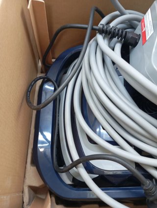 Robot Limpiador Piscina de Cable sube a paredes