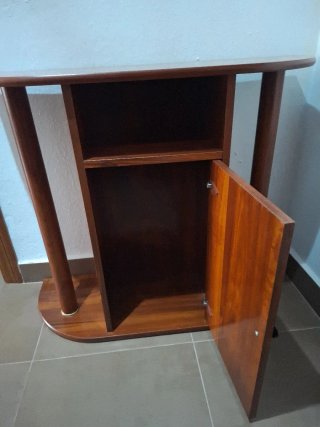 Mueble recibidor de madera