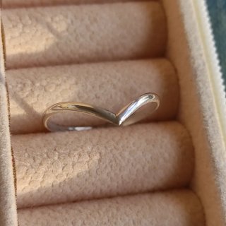 Anillo V Plata de Ley 925
