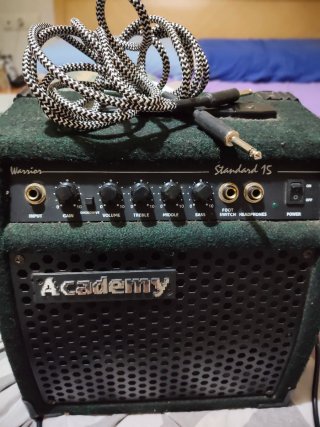 AMPLIFICATORE PER CHITARRA ELETTRICA E PEDALERA KORG