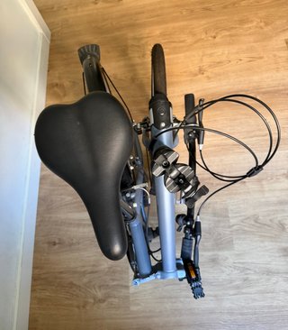 Bicicleta plegable gris