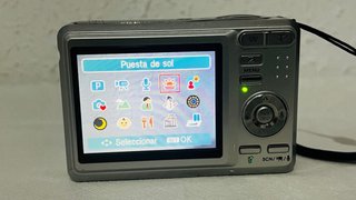 Cámara Digital Vintage Y2K Nytech DC-7200 (7.0 MP)