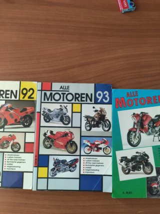 Catálogos Moto