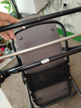Carrito de bebé gris