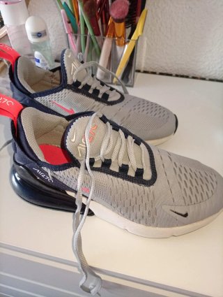 Zapatillas Nike niño gris y rojo