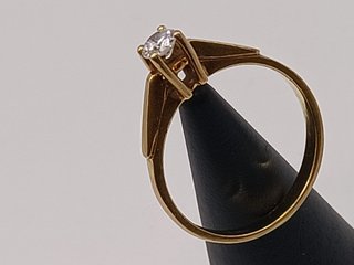 Anillo Solitario Diamantes Oro 18k - 2,38gr
