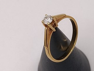 Anillo Solitario Diamantes Oro 18k - 2,38gr