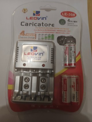 Caricatore con 4 Batterie Stilo+Ministilo