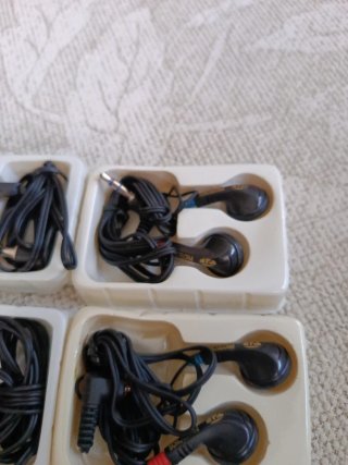Auriculares negros para móvil