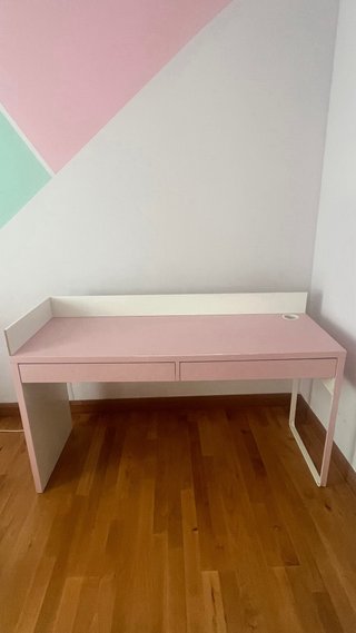 Escritorio rosa