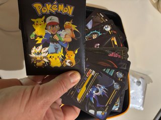 Estuche de cartas Pokémon